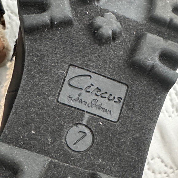 CIRCUS by Sam Edelman Sherpa loafers. Size 7 - Picture 10 of 12